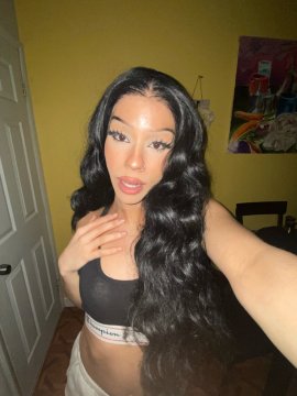 Donna da Novara,Italia